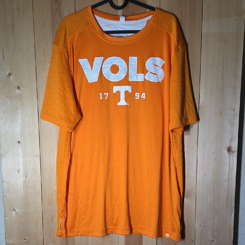 Orange VOLs Graphic T-Shirt
